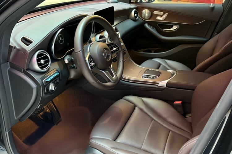 Used Mercedes-Benz GLC 2022 Refreshed GLC 300 L 4MATIC Dynamic Edition Prestige Version Interior 1