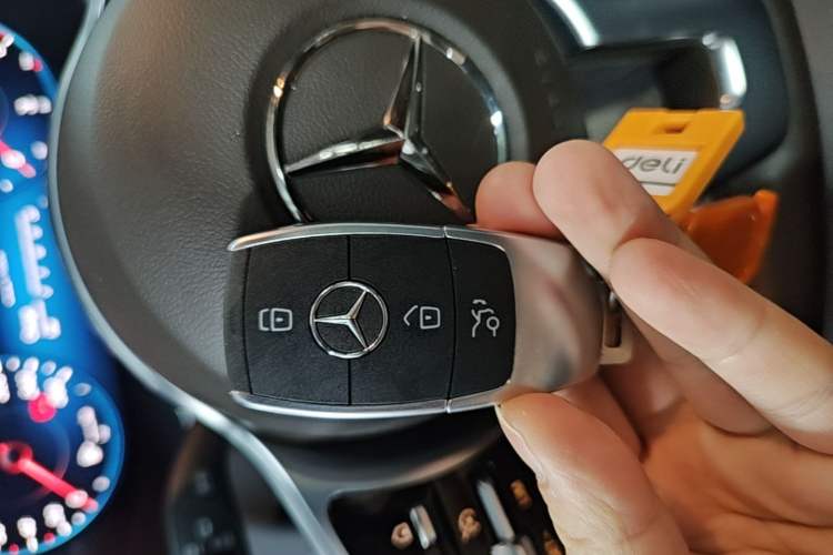 Used Mercedes-Benz GLC 2022 Second Facelift GLC 260 L 4MATIC Luxury Edition Interior 1