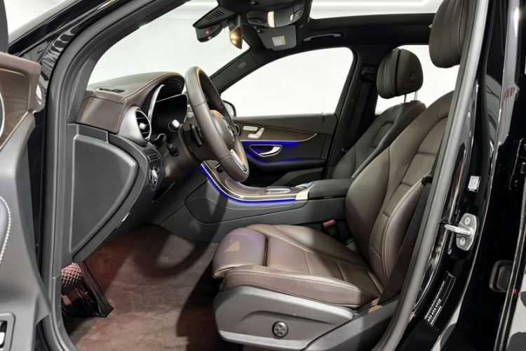 Used Mercedes-Benz GLC 2022 Second Facelift GLC 260 L 4MATIC Luxury Edition Interior 1