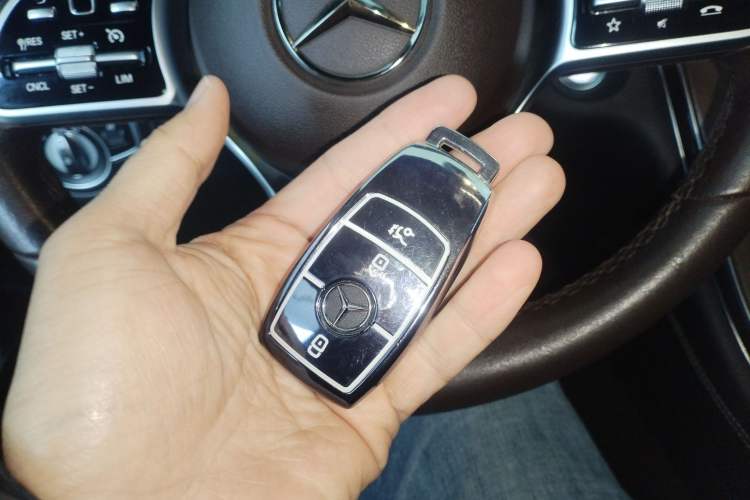 Used Mercedes-Benz GLC 2022 GLC 260 L 4MATIC Luxury Model Interior 1