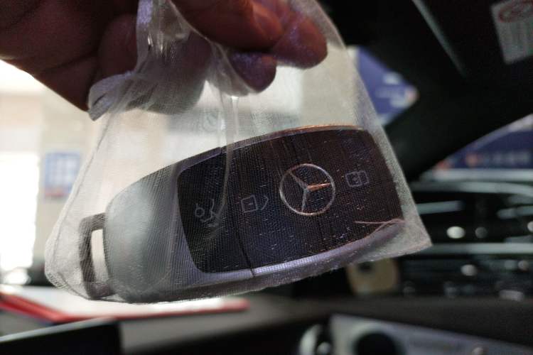 Used Mercedes-Benz GLC 2022 Second Facelift GLC 260 L 4MATIC Dynamic Edition Interior 1