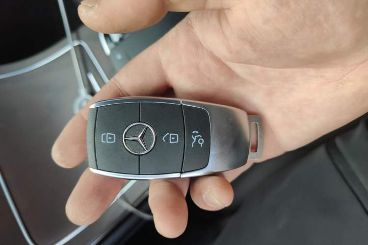 Used Mercedes-Benz GLC 2022 Facelift GLC 260 L 4MATIC Luxury Edition Interior 1