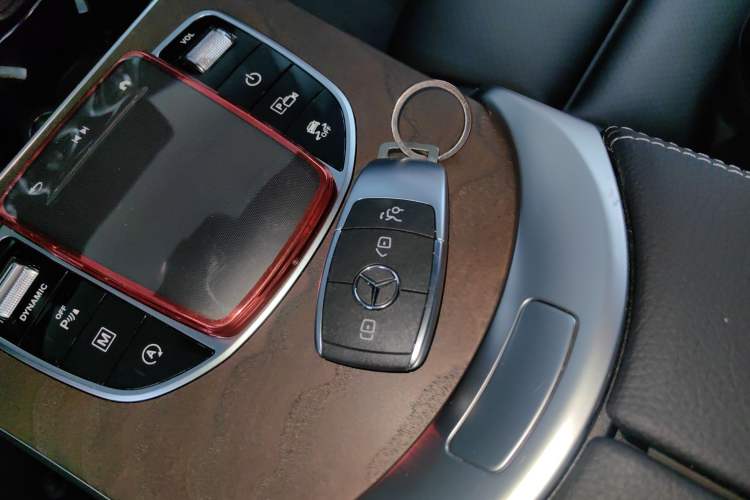 Used Mercedes-Benz GLC 2022 GLC 300 L 4MATIC Dynamic Model Interior 1