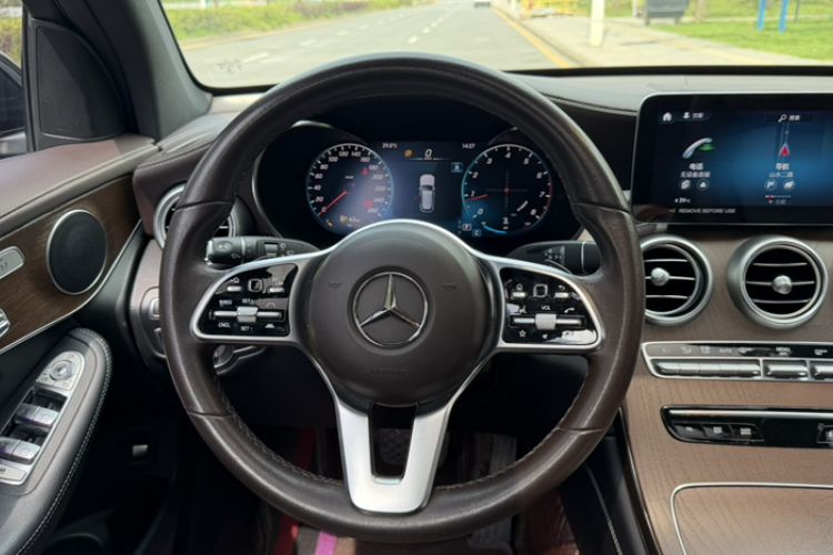 Used Mercedes-Benz GLC 2022 Facelift GLC 300 L 4MATIC Luxury Edition Interior 10