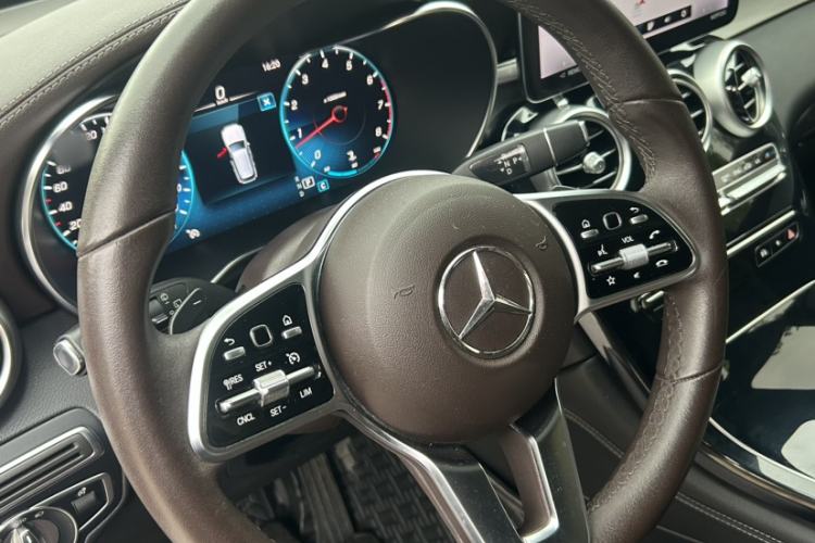 Used Mercedes-Benz GLC 2022 Refreshed GLC 260 L 4MATIC Dynamic Edition Interior 11