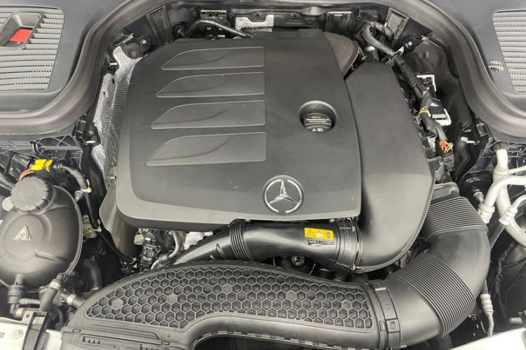 Used Mercedes-Benz GLC 2022 Second Facelift GLC 260 L 4MATIC Dynamic Edition Interior 11