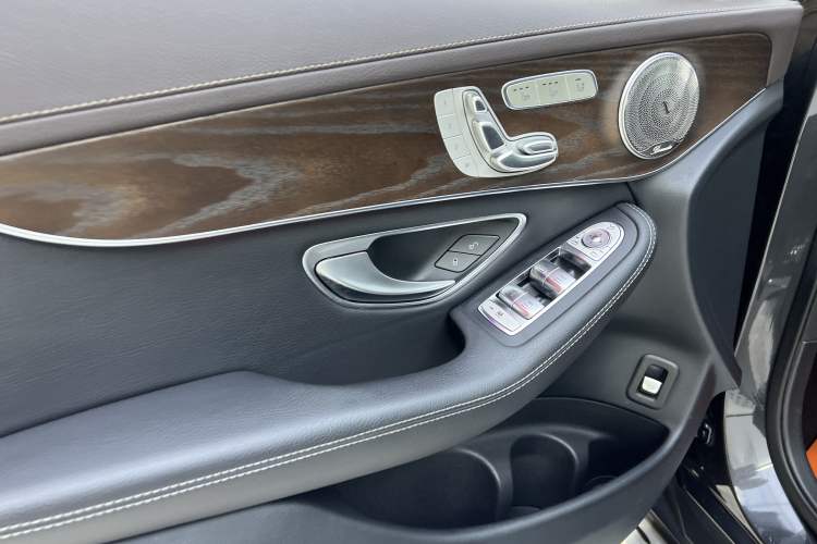 Used Mercedes-Benz GLC 2022 Refreshed GLC 300 L 4MATIC Dynamic Edition Interior 12