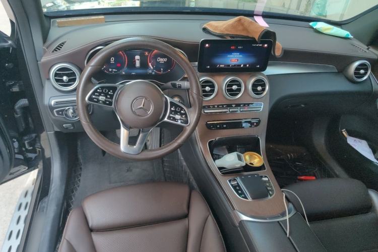 Used Mercedes-Benz GLC 2022 GLC 300 L 4MATIC Dynamic Edition Prestige Model Interior 2