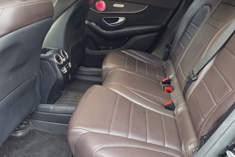 Used Mercedes-Benz GLC 2022 Facelift GLC 260 L 4MATIC Luxury Edition Interior 2
