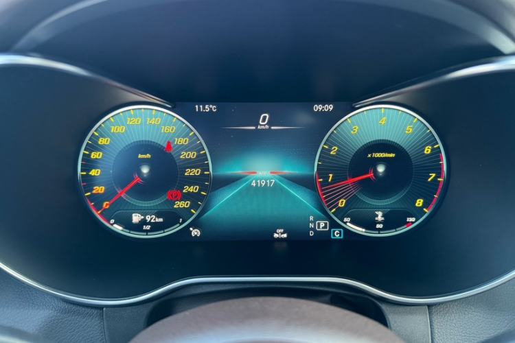 Used Mercedes-Benz GLC 2022 Refreshed GLC 300 L 4MATIC Dynamic Edition Prestige Version Interior 2
