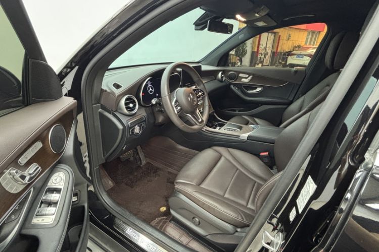 Used Mercedes-Benz GLC 2022 Refreshed GLC 300 L 4MATIC Dynamic Edition Prestige Version Interior 2