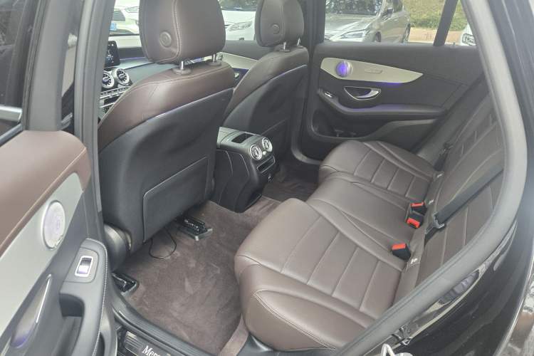 Used Mercedes-Benz GLC 2022 Facelifted GLC 260 L 4MATIC Dynamic Edition Interior 2