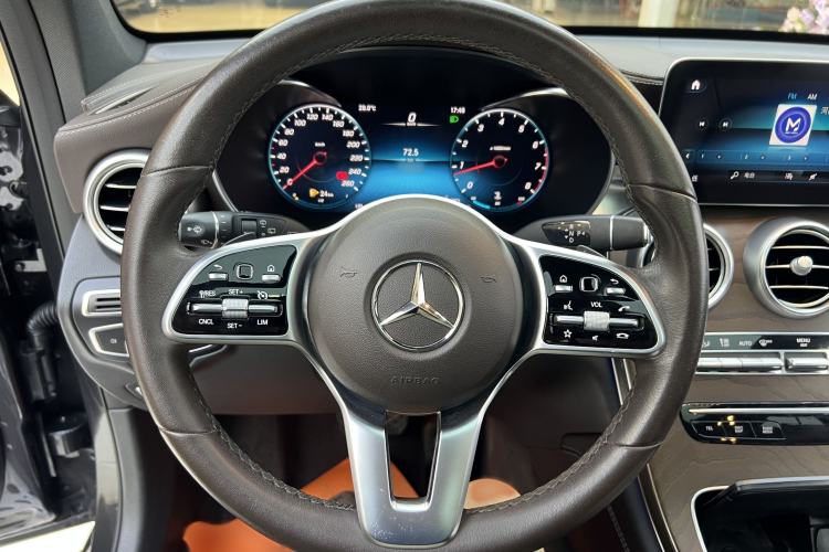 Used Mercedes-Benz GLC 2022 Refreshed GLC 300 L 4MATIC Dynamic Edition Interior 2