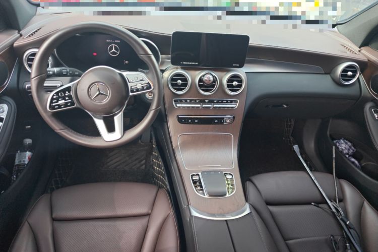 Used Mercedes-Benz GLC 2022 Facelift GLC 260 L 4MATIC Luxury Edition Interior 2