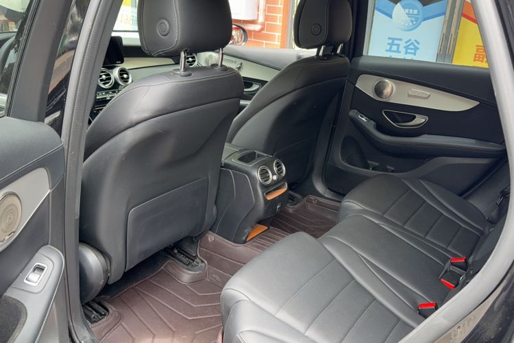 Used Mercedes-Benz GLC 2022 Facelifted GLC 260 L 4MATIC Dynamic Edition Interior 2