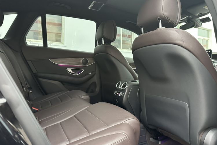Used Mercedes-Benz GLC 2022 Facelift GLC 260 L 4MATIC Luxury Edition Interior 3