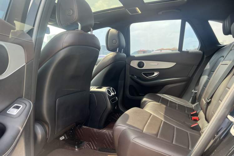 Used Mercedes-Benz GLC 2022 Facelifted GLC 260 L 4MATIC Dynamic Edition Interior 4