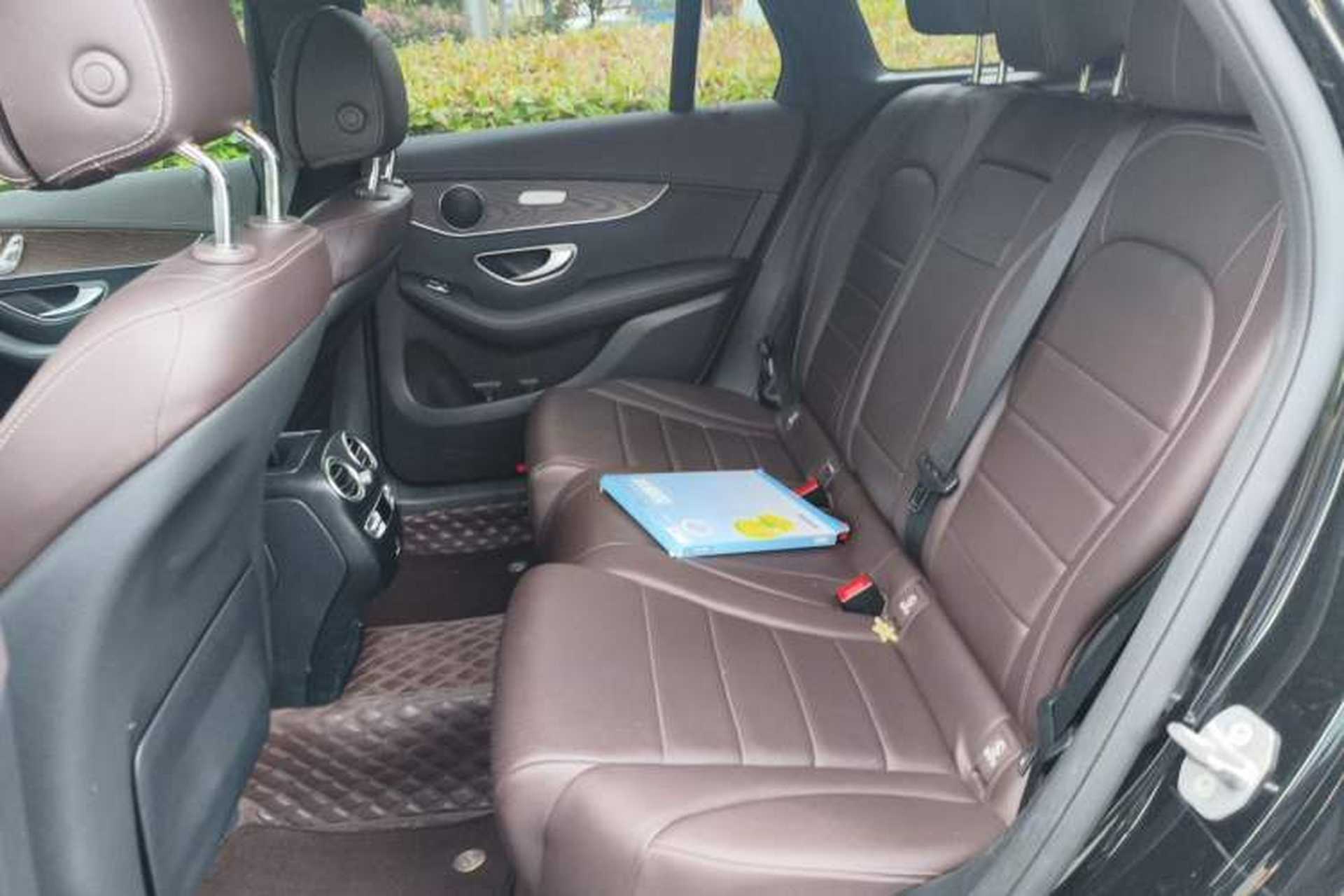 Used Mercedes-Benz GLC 2022 GLC 260 L 4MATIC Luxury Model Interior 4