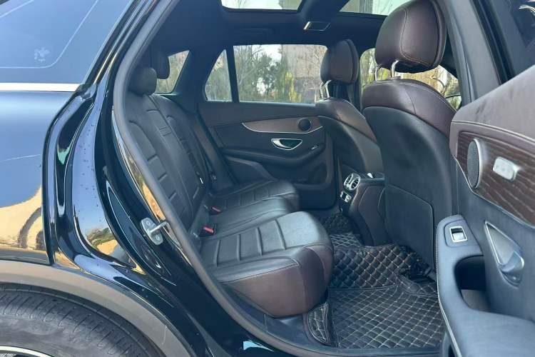 Used Mercedes-Benz GLC 2022 Refreshed GLC 300 L 4MATIC Dynamic Edition Prestige Version Interior 4