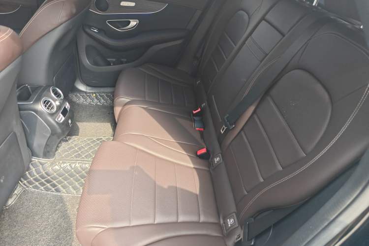 Used Mercedes-Benz GLC 2022 Facelift GLC 260 L 4MATIC Luxury Edition Interior 4