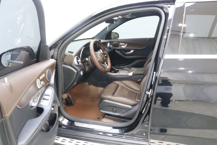 Used Mercedes-Benz GLC 2022 Refreshed GLC 300 L 4MATIC Dynamic Edition Prestige Version Interior 4