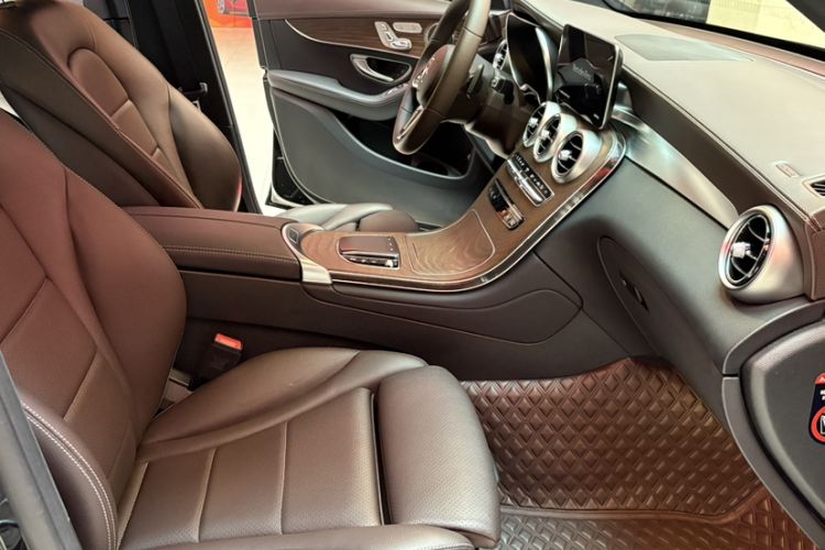 Used Mercedes-Benz GLC 2022 Refreshed GLC 300 L 4MATIC Dynamic Edition Prestige Version Interior 4