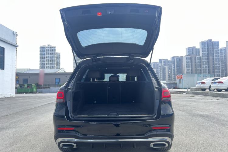 Used Mercedes-Benz GLC 2022 Facelifted GLC 260 L 4MATIC Dynamic Edition Interior 5