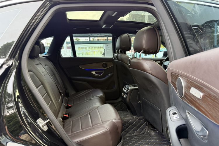 Used Mercedes-Benz GLC 2022 Facelift GLC 260 L 4MATIC Luxury Edition Interior 5