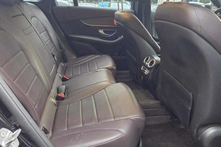 Used Mercedes-Benz GLC 2022 Facelift GLC 260 L 4MATIC Luxury Edition Interior 5