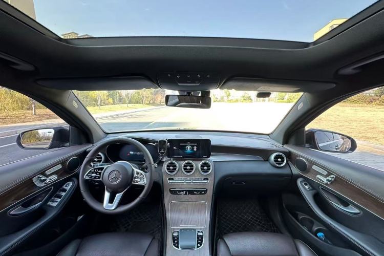 Used Mercedes-Benz GLC 2022 Refreshed GLC 300 L 4MATIC Dynamic Edition Prestige Version Interior 5
