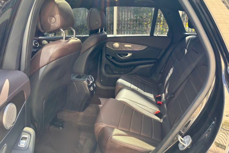 Used Mercedes-Benz GLC 2022 GLC 300 L 4MATIC Dynamic Edition Prestige Model Interior 5