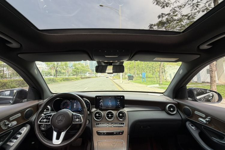 Used Mercedes-Benz GLC 2022 Facelift GLC 300 L 4MATIC Luxury Edition Interior 5