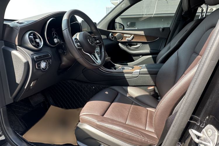 Used Mercedes-Benz GLC 2022 Refreshed GLC 300 L 4MATIC Dynamic Edition Prestige Version Interior 5