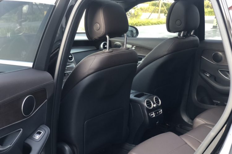 Used Mercedes-Benz GLC 2022 Second Facelift GLC 260 L 4MATIC Luxury Edition Interior 6
