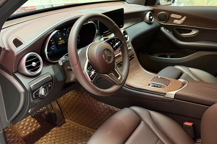 Used Mercedes-Benz GLC 2022 Refreshed GLC 300 L 4MATIC Dynamic Edition Prestige Version Interior 7