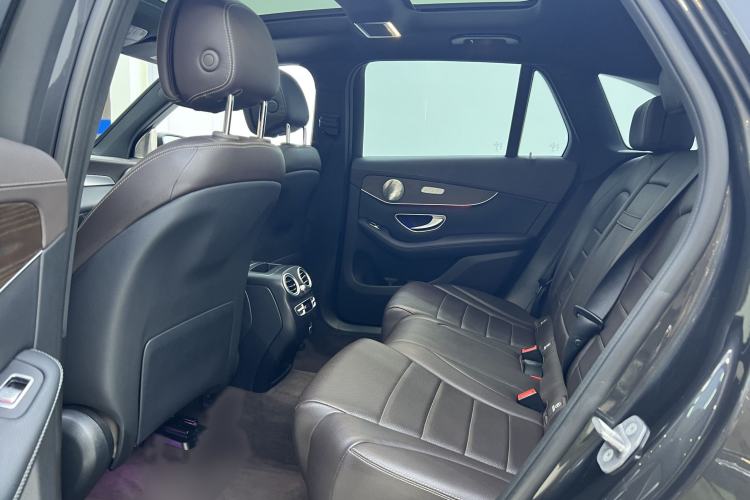 Used Mercedes-Benz GLC 2022 Refreshed GLC 300 L 4MATIC Dynamic Edition Interior 8