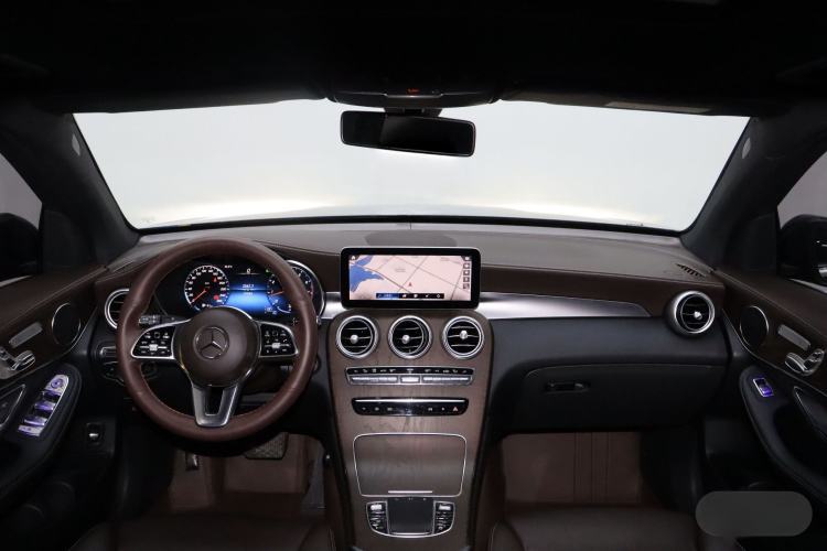 Used Mercedes-Benz GLC 2022 Refreshed GLC 300 L 4MATIC Dynamic Edition Prestige Version Interior 8