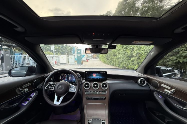 Used Mercedes-Benz GLC 2022 Facelift GLC 260 L 4MATIC Luxury Edition Interior 9
