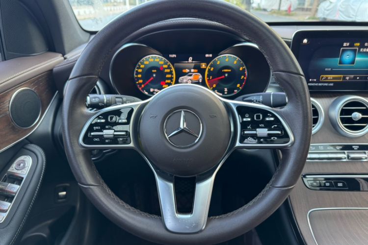 Used Mercedes-Benz GLC 2022 Refreshed GLC 300 L 4MATIC Dynamic Edition Prestige Version Interior 9