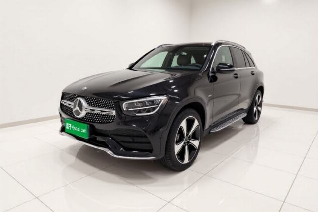 Ojetý Mercedes-Benz GLC 2022 GLC 300 L 4MATIC Dynamic Edition Prestige Model