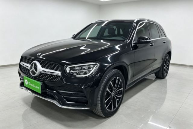 Ojetý Mercedes-Benz GLC 2022 Second Facelift GLC 260 L 4MATIC Luxury Edition