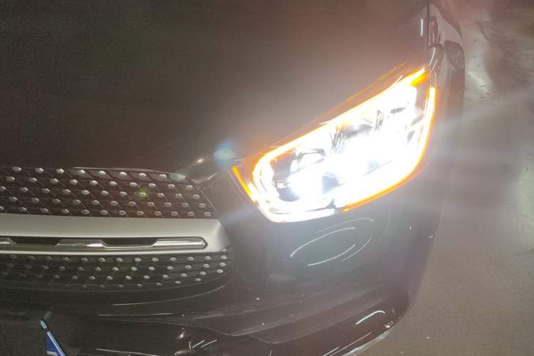 Used Mercedes-Benz GLC 2022 Refreshed GLC 300 L 4MATIC Dynamic Edition Prestige Version Left Front Headlight