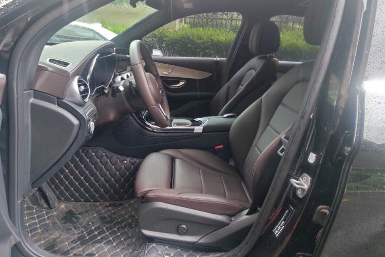 Used Mercedes-Benz GLC 2022 Facelifted GLC 260 L 4MATIC Dynamic Edition Left Front Seat