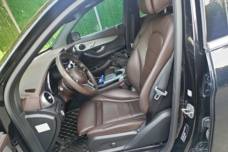 Used Mercedes-Benz GLC 2022 Facelifted GLC 260 L 4MATIC Dynamic Edition Left Front Seat