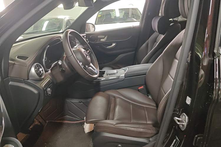 Used Mercedes-Benz GLC 2022 Refreshed GLC 300 L 4MATIC Dynamic Edition Left Front Seat