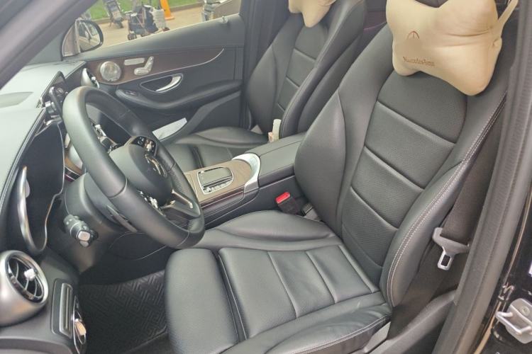 Used Mercedes-Benz GLC 2022 Second Facelift GLC 260 L 4MATIC Luxury Edition Left Front Seat