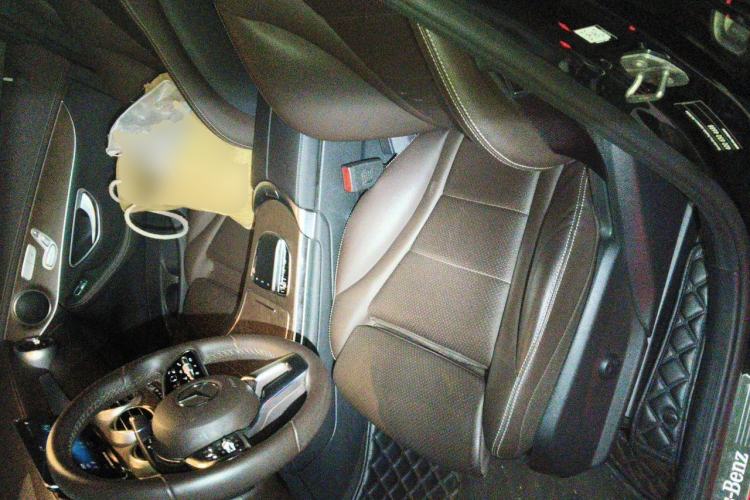Used Mercedes-Benz GLC 2022 Second Facelift GLC 260 L 4MATIC Luxury Edition Left Front Seat