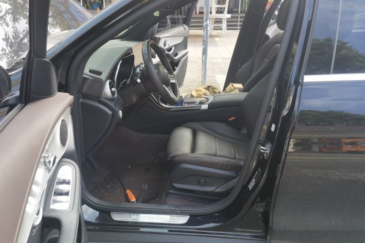 Used Mercedes-Benz GLC 2022 Refreshed GLC 260 L 4MATIC Dynamic Edition Left Front Seat