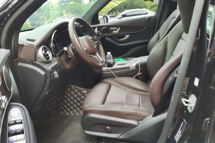 Used Mercedes-Benz GLC 2022 Refreshed GLC 300 L 4MATIC Dynamic Edition Prestige Version Left Front Seat