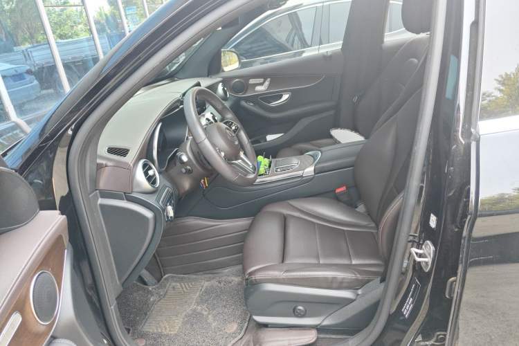 Used Mercedes-Benz GLC 2022 Refreshed GLC 300 L 4MATIC Dynamic Edition Prestige Version Left Front Seat